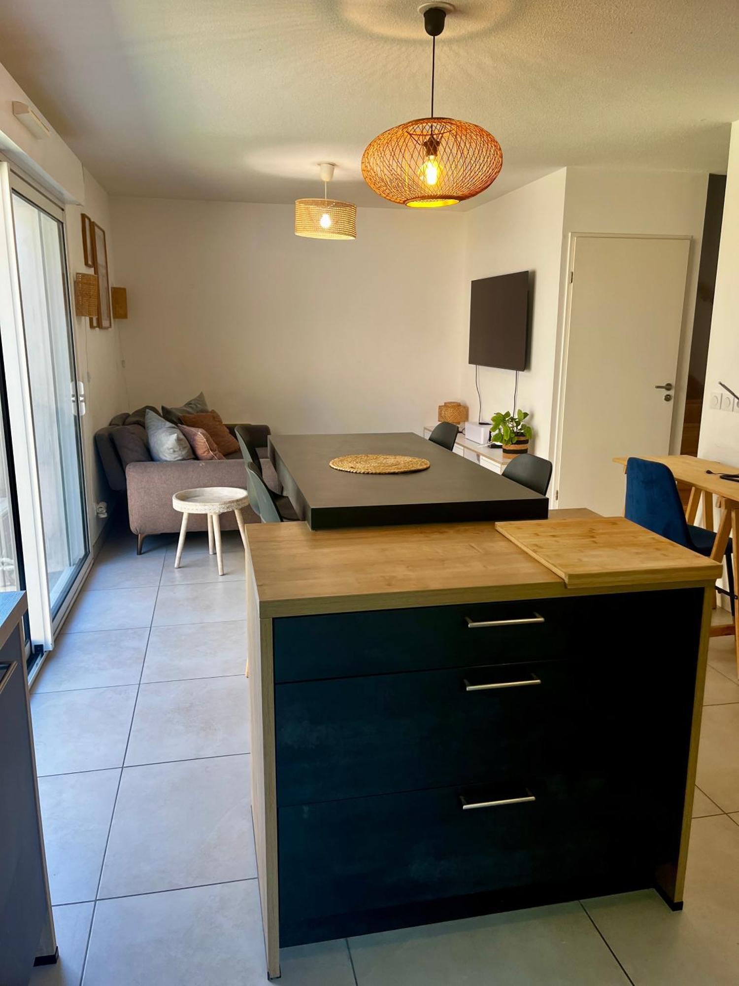 proche Montpellier et plages duplex 3ch centre-ville 2 parkings Villeneuve-lès-Maguelone Extérieur photo